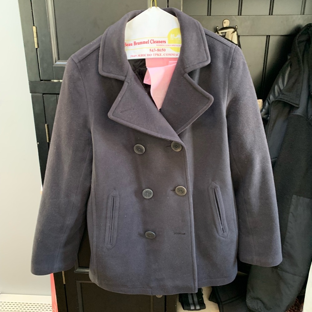 LL Bean woman’s 100% Lambswool Navy Pea Coat size 6 Regular